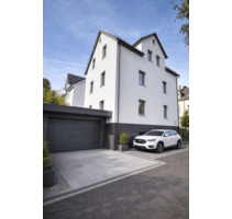 Provisionsfrei! Mehrfamilienhaus in der Georg- Stütz- Str. inkl. Garage &Garten auch als EFH nutzbar - Schwäbisch Gmünd