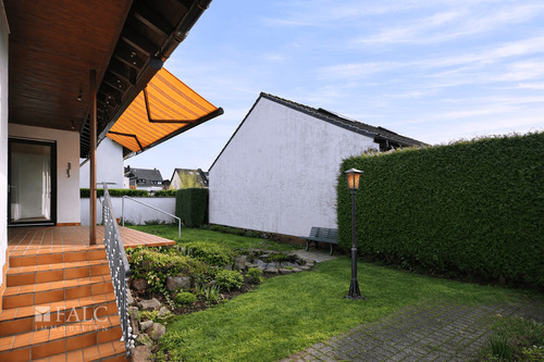 Garten Anischt seitlich - 