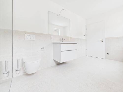 CAM04770G0-PR0039-STILL003.jpg - 