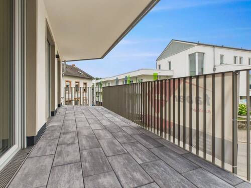 CAM04770G0-PR0039-STILL009.jpg - 