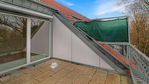 Terrasse mit Sichtschutz - Etagenwohnung mit 84,00 m&sup2; in Berlin zum Kaufen