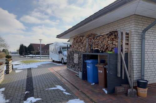 Lager- und Abstellfläche - 