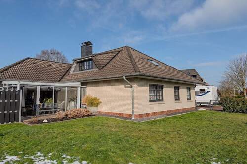 Hausansicht - 4 Zimmer Einfamilienhaus zum Kaufen in Butjadingen