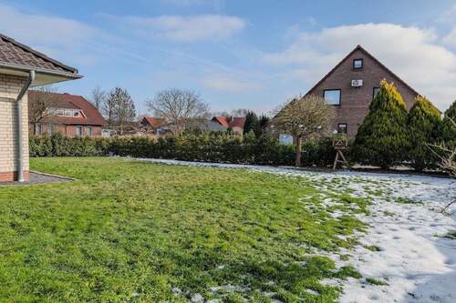 Eingefriedeter Garten - 4 Zimmer Einfamilienhaus in Butjadingen