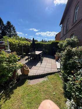 PHOTO-2025-05-09-11-03-04-1.jpg - Sanierte Doppelhaushälfte auf liebevoll angelegtem Grundstück zu verkaufen!