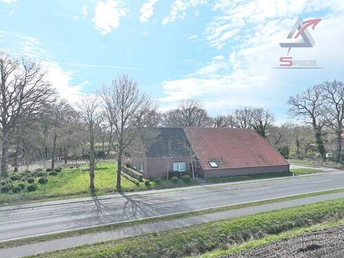 Resthof mit viel Platz für Ihr Hobby - 6 Zimmer Einfamilienhaus zum Kaufen in Wiesmoor / Voßbarg