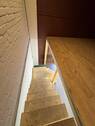 Treppe zu oberer Ebene - Halle in Berlin zur Miete