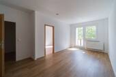 Wohnzimmer - 3-Raum-Wohnung mit Balkon auf dem südlichen Sonnenberg