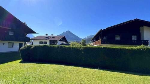 Blick von der Terrasse - 2 Zimmer Terrassenwohnung in Garmisch-Partenkirchen