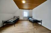 Schlafzimmer DG - 