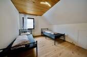 Schlafzimmer EG - 