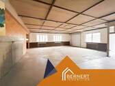 Hallenfläche mit Anlieferung - 