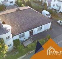 Lagerhalle mit Parkplätzen Produktionshalle - Kulmbach