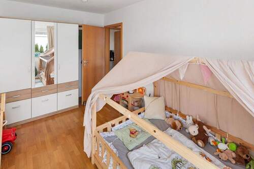 Kinder-/Arbeitszimmer 2 - 