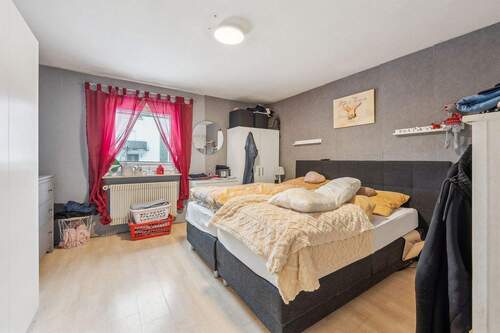 Schlafzimmer EG - 