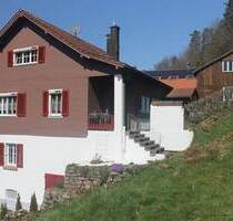 Bad Wildbad, charmantes Fachwerkhaus mit Erweiterungspotenzial, ideal für die Großfamilie