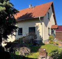 Geräumiges Familienhaus mit Garten in Rositz zu vermieten