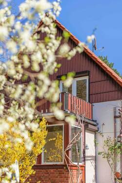 Blick zum Balkon und Wintergarten - Einfamilienhaus mit 103,00 m&sup2; in Michendorf zum Kaufen