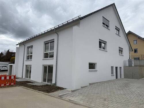 Außenansicht - Exklusive Neubau-Doppelhaushälfte in Burgberg - stilvolles Wohnen mit Komfort