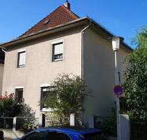 Zentral, ruhig und grün - Wohnhaus mit Garten und Garage in der Coburger Blumenstraße
