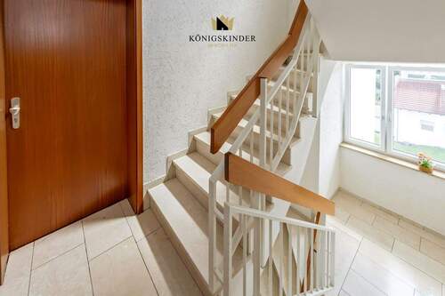 Treppenhaus - Etagenwohnung mit 86,20 m² in Schwäbisch Gmünd zum Kaufen