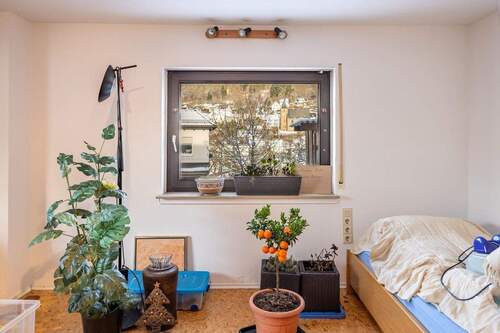 Keller: Einlieger: Wohn-/Esszimmer - auch mit Ausblick - 