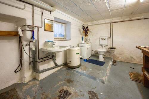 Heizungskeller mit Fenster - 