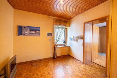 EG: Kind/Gast/Büro - 