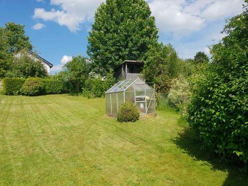 Garten im Sommer - 