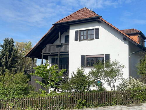 Außenansicht - 7 Zimmer Einfamilienhaus zum Kaufen in Hof