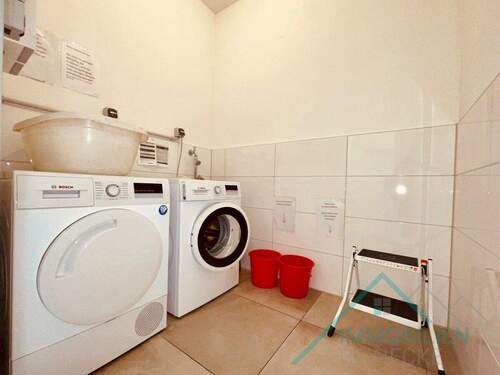 Gemeinschafts-Wasch- und Trockengeräte EG - 