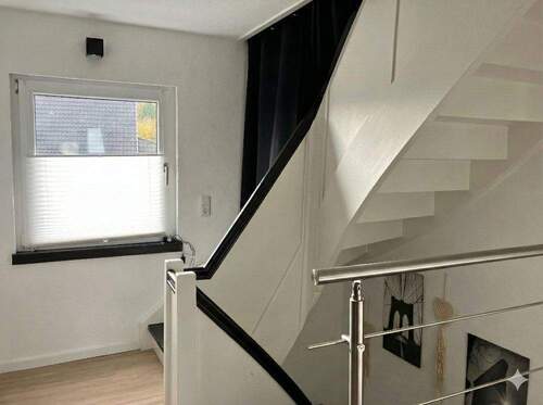 OG: Treppenaufgang Richtung DG - 