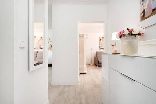 Flur - Etagenwohnung mit 52,50 m&sup2; in Carolinensiel zum Kaufen