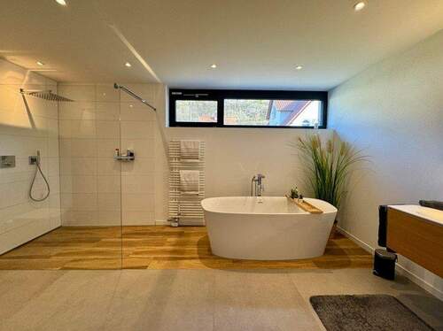 EG Badezimmer Ansicht 2 - 