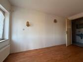 Raum EG links - 
