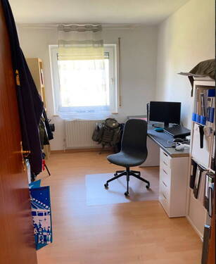 Kinderzimmer / Büro - 