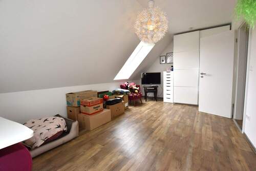 Kinderzimmer 1.OG.2.JPG - 