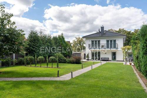 Weitere Rückansicht - Einfamilienhaus mit 216,00 m² in Ahrensburg zum Kaufen
