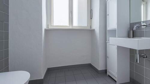 WC - 