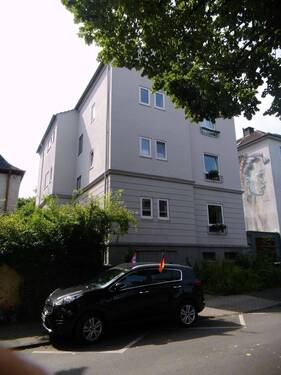 Dömbergstr 5 - Geräumige 3 Zommerwohnung mit Balkon