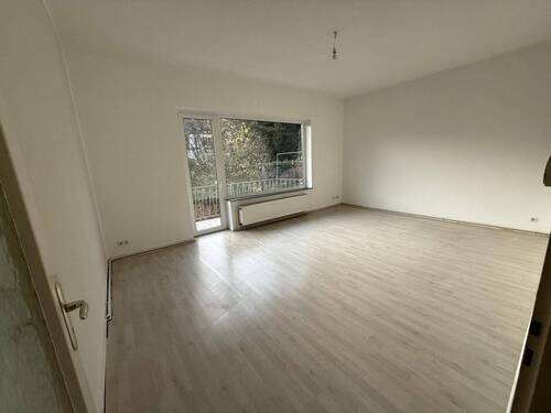 Wohnzimmer - 3 Zimmer Etagenwohnung zur Miete in Hagen