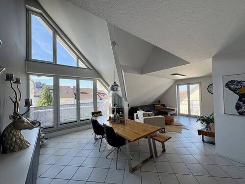 Ess-, / Wohnbereich - 5 Zimmer Etagenwohnung in Alzenau