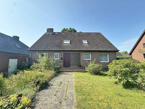 Frontansicht - 6 Zimmer Mehrfamilienhaus, Wohnhaus zum Kaufen in Bargfeld Stegen