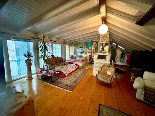 Wohnung über der Garage - Mehrfamilienhaus, Wohnhaus mit 390,70 m&sup2; in Aichstetten zum Kaufen