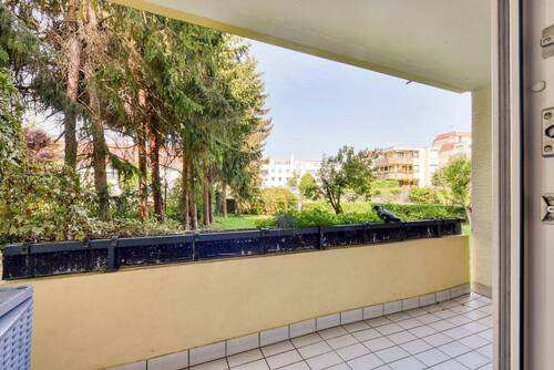 Balkon nach Westen - Etagenwohnung mit 80,30 m&sup2; in Stuttgart zur Miete