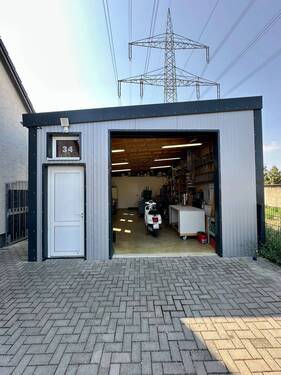 Garage/Mehrzweckhalle - 