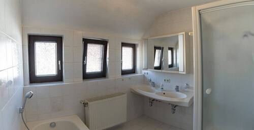 Dachgeschoss, Bad - 