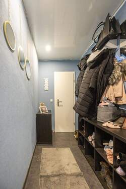 Maisonette, EG: Diele, Zugang Gäste-WC - 