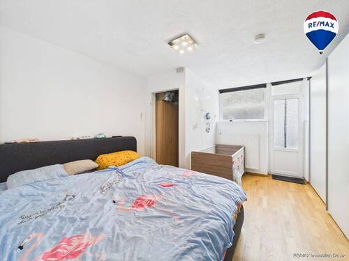 RE/MAX Immobilien DeLux Haus Dillingen Schlafzimmer - 