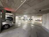 geräumige Tiefgarage - 